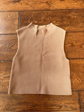 Aritzia Babaton sculpt Knit Mockneck Tank